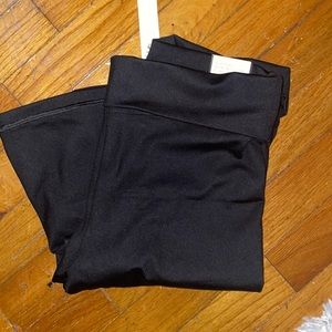 Victoria Secret Incredible Essential Legging